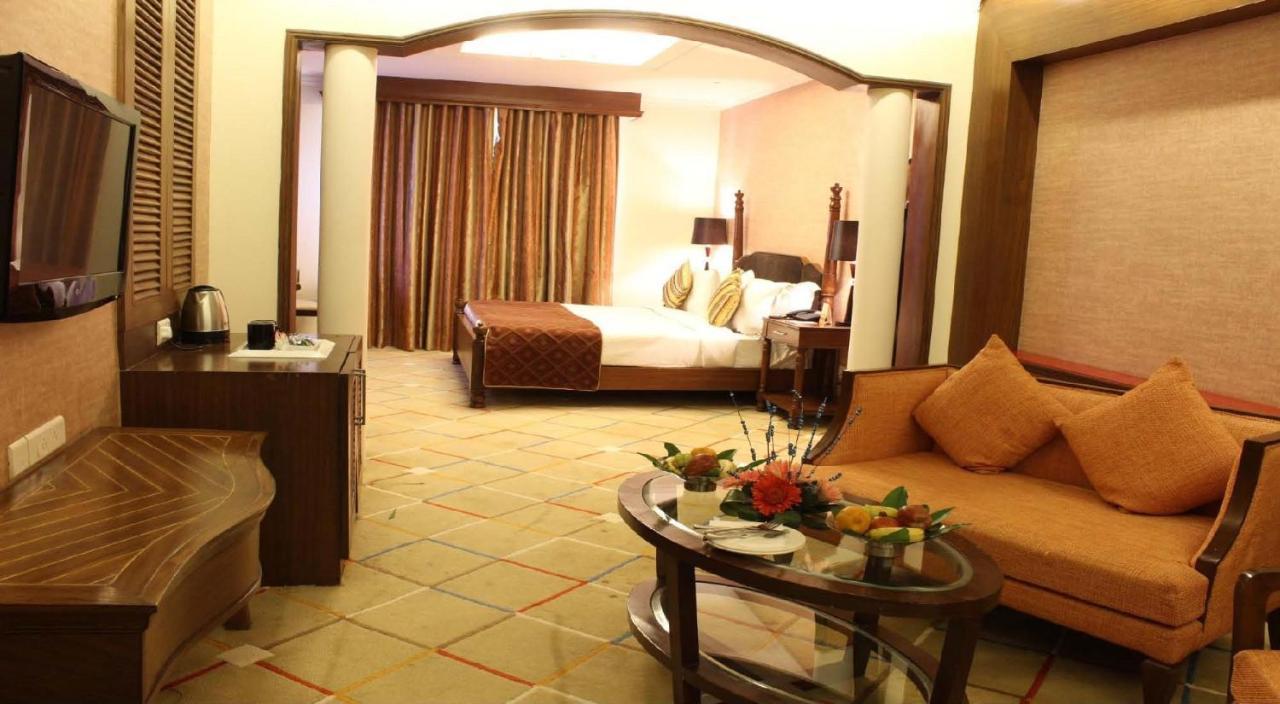 Godwin Haridwar Hotell Exteriör bild